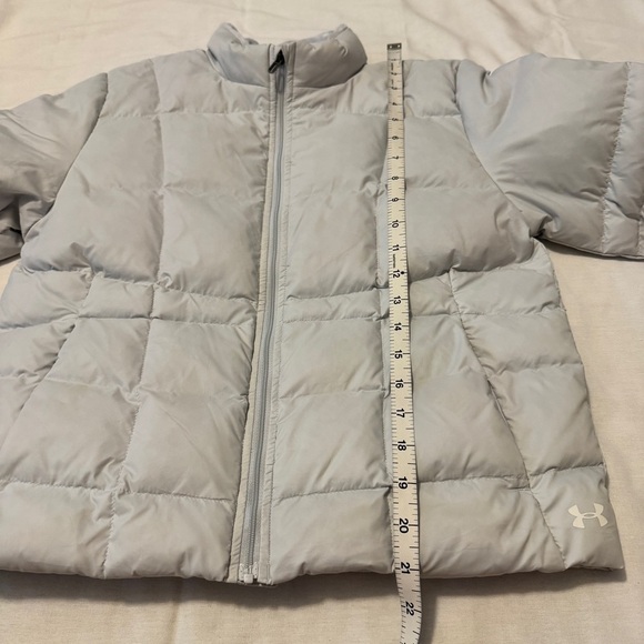 Under Armour Small Light Gray Down Puffer Jacket ~ Full Zipper Pockets Outdoor - Picture 5 of 8